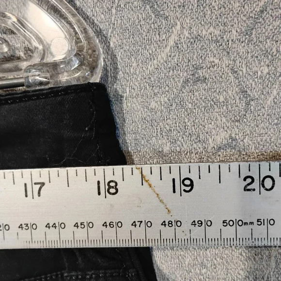 Croft & Barrow Women's Black Classic Fit Stretch Skort Size 12 - Picture 6 of 7